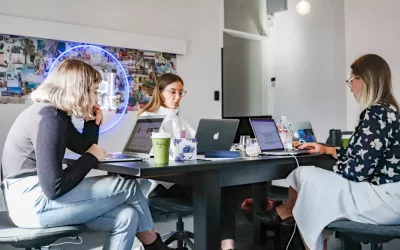 Agentura versus freelancer? Koho vybrat pro svůj projekt?