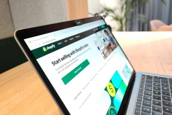 shoptet_vs_shopify_softema_blog_02 shoptet_vs_shopify_softema_blog_02